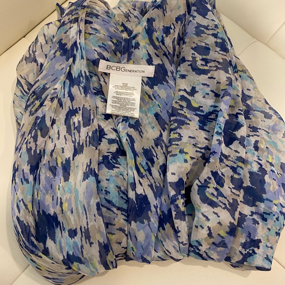 BCBG GENERATION Cardigan - Picture 3 of 3